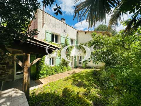 Vente maison 6 pièces Saint-Étienne-du-Bois 85