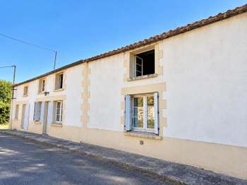 Vente maison 5 pièces Saint-Étienne-du-Bois 85