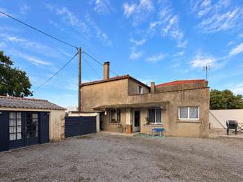 Vente maison 3 pièces Saint-Étienne-du-Bois 85