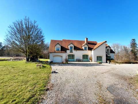 Vente maison 8 pièces Saint-Evroult-Notre-Dame-du-Bois 61