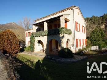 Vente maison 10 pièces Saint-Ferréol-Trente-Pas 26