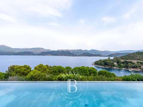 Vente maison 8 pièces Saint-Florent 2B