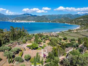 Vente maison 17 pièces Saint-Florent 2B