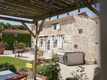 Vente maison 5 pièces Saint-Florent-Des-Bois 85
