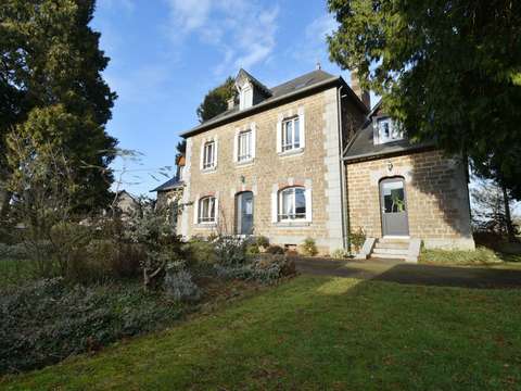 Vente maison 10 pièces Saint-Fraimbault 61