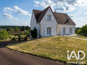 Maison 6 pièces 167 m² · à Saint-Gaultier · 167 m² · 219 000 €