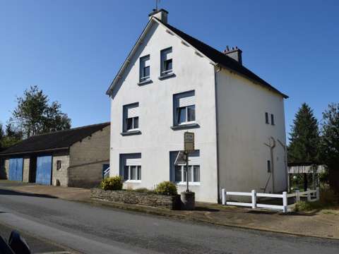 Vente maison 7 pièces Saint-Gelven 22