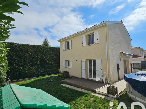 Vente maison 5 pièces Saint-Genest-Lerpt 42