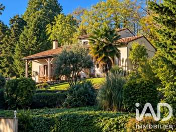 Vente Maison 5 chambresSaint-Genis-d'Hiersac
