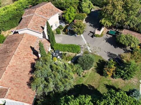 Vente maison 10 pièces Saint-Genis-Laval 69