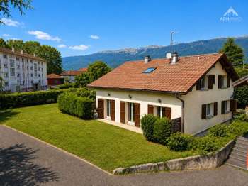 Vente Maison 6 chambresSaint-Genis-Pouilly