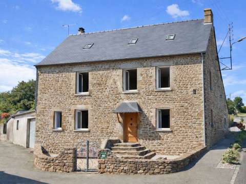 Vente maison 7 pièces Saint-Georges-Buttavent 53