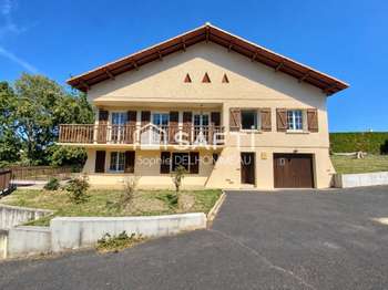 Vente maison 9 pièces Saint-Georges-de-Montaigu 85