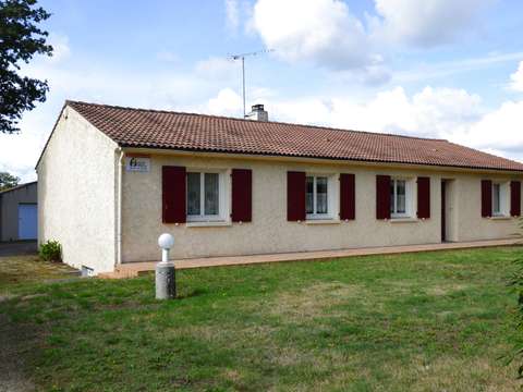 Vente maison 5 pièces Saint-Georges-de-Pointindoux 85