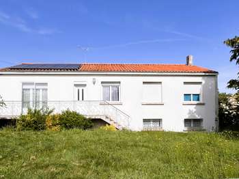 Vente maison 6 pièces Saint-Georges-de-Pointindoux 85