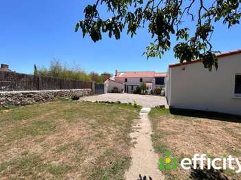 Vente maison 9 pièces Saint-Georges-de-Pointindoux 85