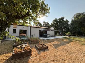 Vente Maison 6 chambresSaint-Georges-de-Pointindoux