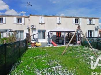 Maison 4 pièces 74 m² · à Saint-Georges-des-Coteaux · 74 m² · 150 000 €