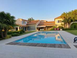 Vente Maison 8 chambresSaint-Germain-de-Lusignan
