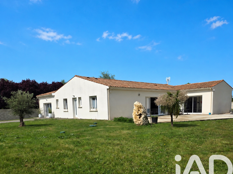 Vente maison 8 pièces Saint-Germain-de-Lusignan 17
