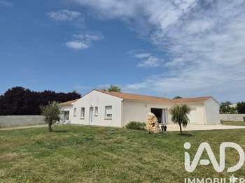 Vente Maison 5 chambresSaint-Germain-de-Lusignan