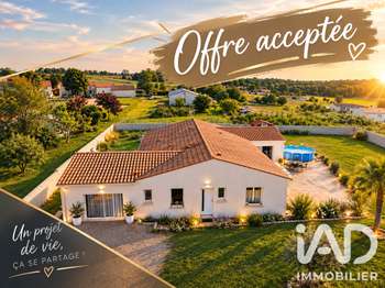 Vente Maison 5 chambresSaint-Germain-de-Lusignan