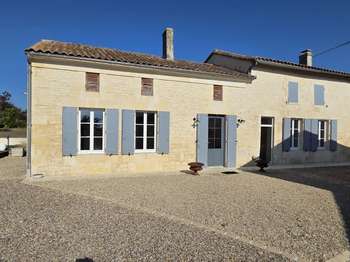 Vente Maison 8 chambresSaint-Germain-de-Lusignan