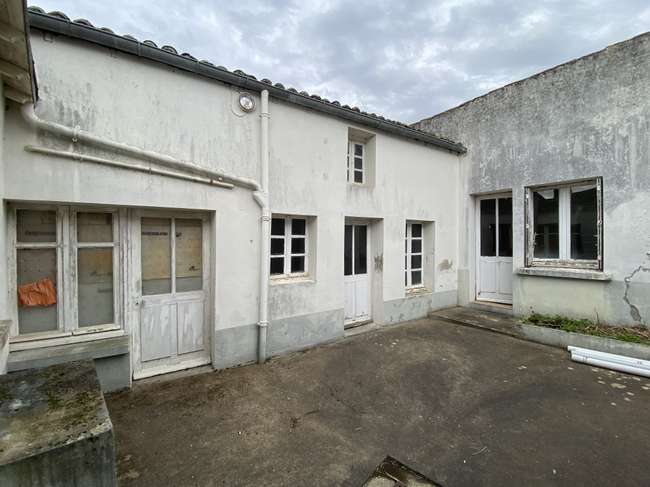Maison 7 pièces 252 m² · à Sèvremoine · 252 m² · 163 400 €