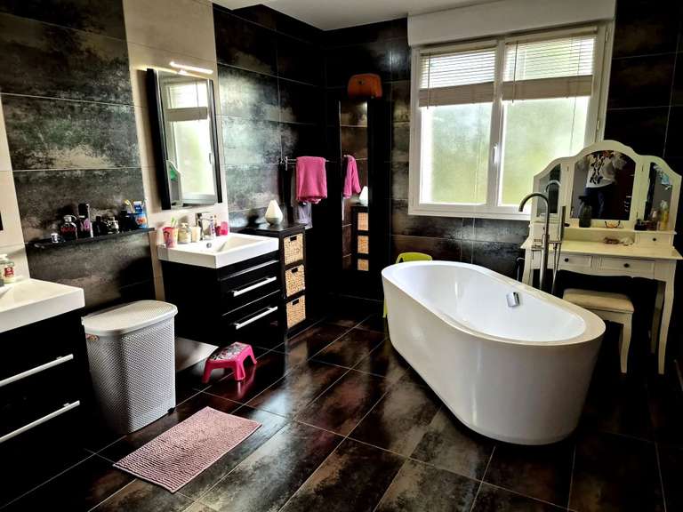 Vente maison 8 pièces