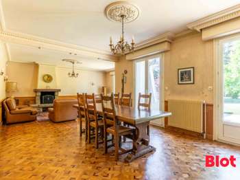 Vente maison 8 pièces