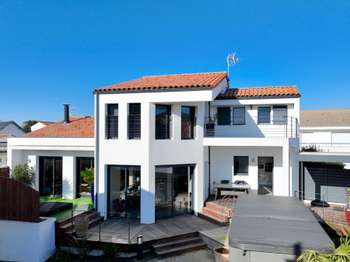 Vente maison 7 pièces Saint-Gilles-Croix-de-Vie 85