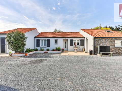 Vente maison 8 pièces Saint-Gilles-Croix-de-Vie 85