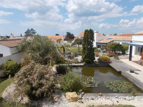 Vente maison 8 pièces Saint-Gilles-Croix-De-Vie Centre Ville 85