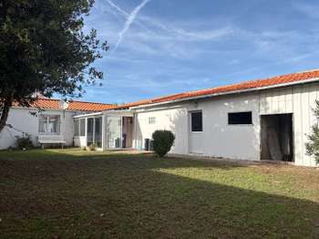 Vente Maison 2 chambresSaint-Gilles-Croix-De-Vie Centre Ville