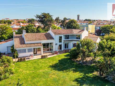Vente maison 8 pièces Saint-Gilles-Croix-De-Vie Croix De Vie 85