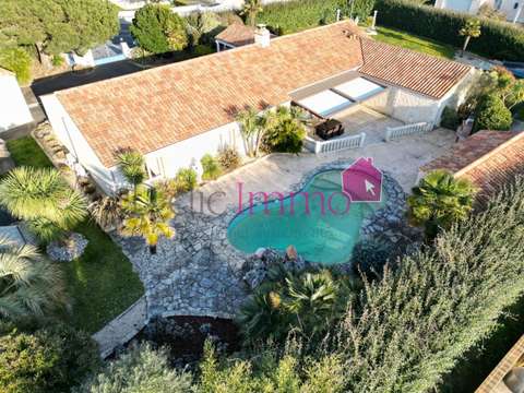 Vente maison 6 pièces Saint-Gilles-Croix-De-Vie Sud 85