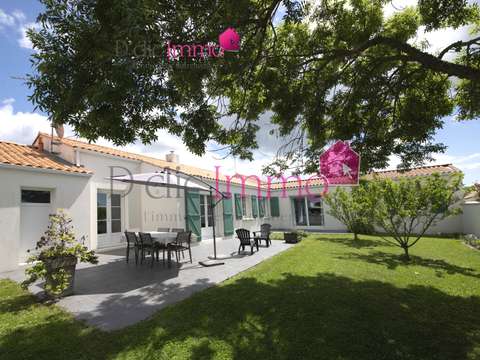 Vente maison 6 pièces Saint-Gilles-Croix-De-Vie Sud 85