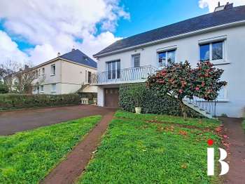 Vente maison 5 pièces Saint-Herblain Bourg-Solvardière-Pelousière 44
