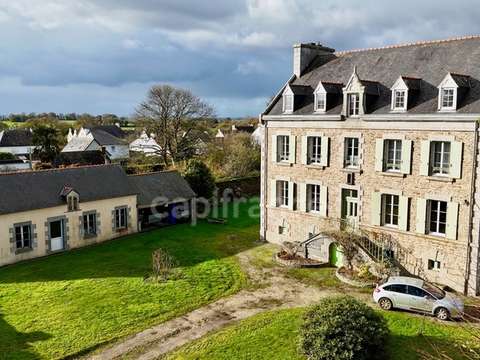 Vente maison 13 pièces Saint-Hernin 29