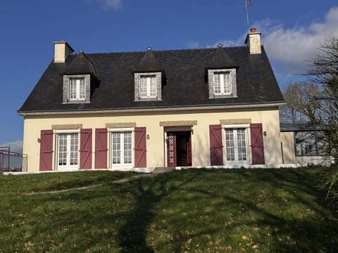 Vente maison 7 pièces Saint-Hervé 22