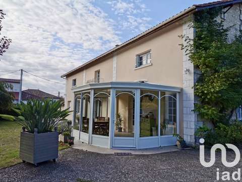 Vente maison 9 pièces Saint-hilaire 16