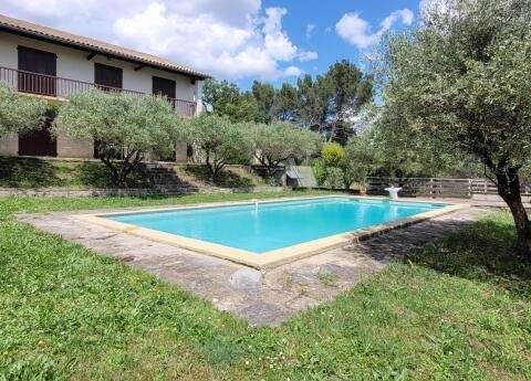 Vente maison 6 pièces Saint-Hilaire-de-Brethmas 30