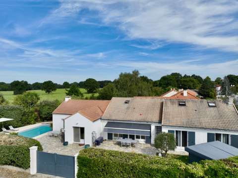 Vente maison 6 pièces Saint-Hilaire-de-Chaléons 44
