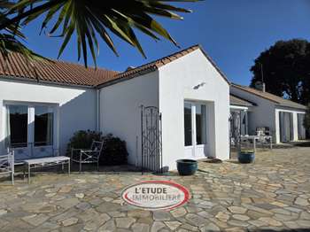 Vente maison 8 pièces Saint-Hilaire-de-Chaléons 44