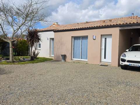 Vente maison 5 pièces Saint-Hilaire-de-Chaléons 44