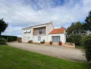 Vente Maison 5 chambresSaint-Hilaire-de-Chaléons