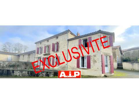 Vente maison 7 pièces Saint-Hilaire-de-Voust 85
