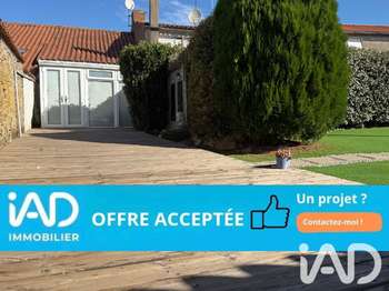 Maison 4 pièces 140 m² · à Saint-Hilaire-de-Voust · 140 m² · 106 000 €
