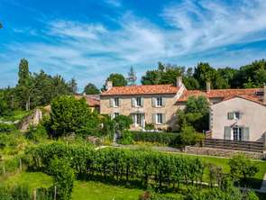Vente Maison 8 chambresSaint-Hilaire-des-Loges