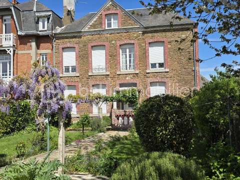 Vente maison 5 pièces Saint-Hilaire-du-Harcouët 50